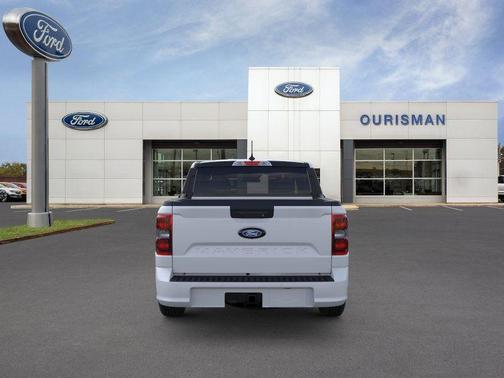 2026 Ford Maverick Lobo Standard