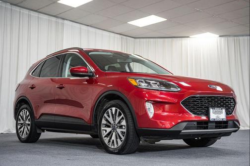 2022 Ford Escape Titanium