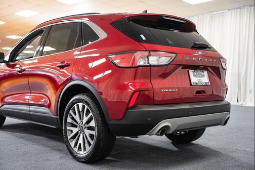 2022 Ford Escape Titanium
