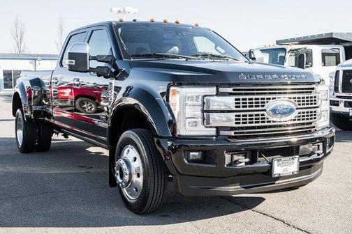 Photo 1 of 38 of 2018 Ford F-450 Platinum
