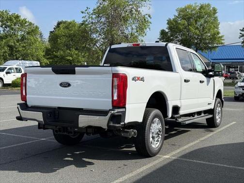 2025 Ford F-350 XLT