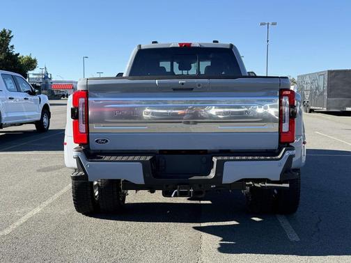 2026 Ford F-450 Platinum