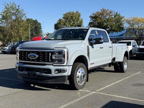 2026 Ford F-450 Platinum