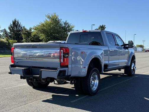 2026 Ford F-450 Platinum