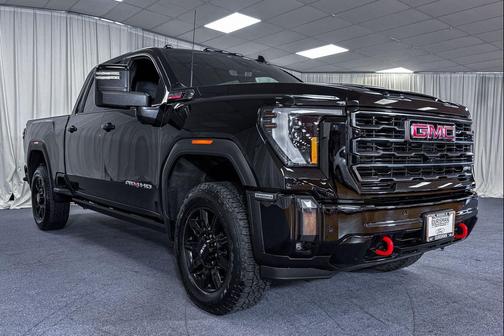 Onyx Black 2024 GMC Sierra 2500 AT4