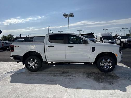 OXFORD WHITE 2025 Ford Ranger XLT