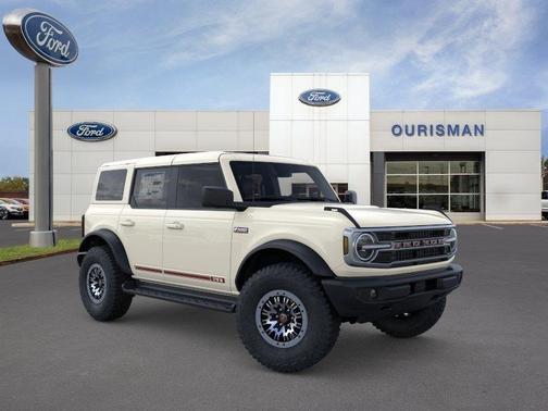 WIMBLEDON WHITE 2026 Ford Bronco Outer Banks