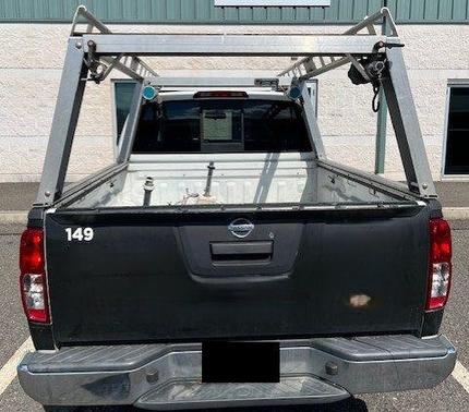 Glacier White 2021 Nissan Frontier SV