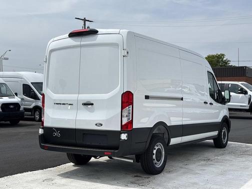 OXFORD WHITE 2026 Ford Transit-250 Base
