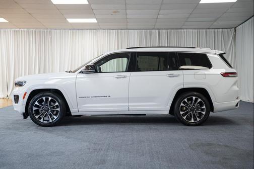 Bright White Clearcoat 2021 Jeep Grand Cherokee L Overland