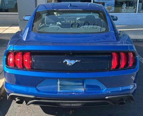 2022 Ford Mustang EcoBoost