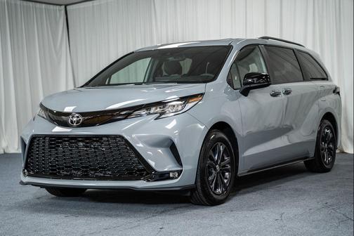 2026 Toyota Sienna XSE 7 Passenger
