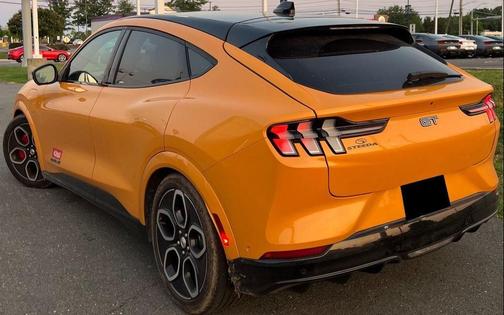 Cyber Orange Metallic Tricoat 2022 Ford Mustang Mach-E GT