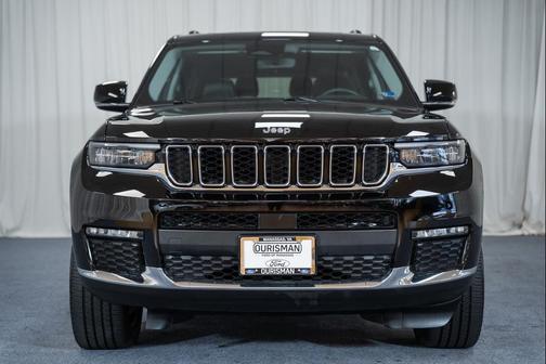 Diamond Black Crystal Pearlcoat 2022 Jeep Grand Cherokee L Limited