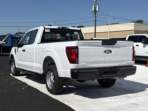 OXFORD WHITE 2026 Ford F-150 XL