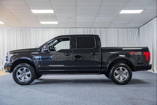 SHADOW BLACK 2018 Ford F-150 Lariat