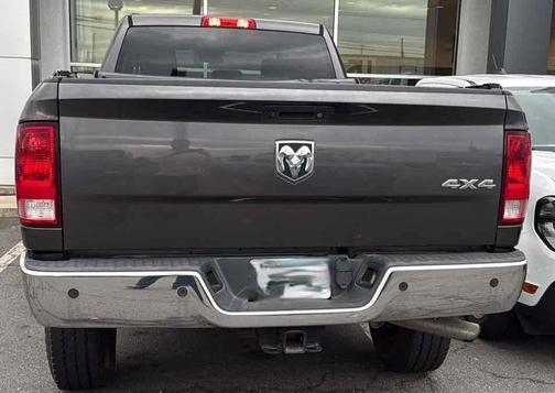 2017 RAM 2500 Tradesman Crew Cab 4x4 8' Box