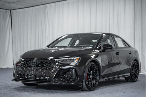 2022 Audi RS 3 TFSI quattro S tronic