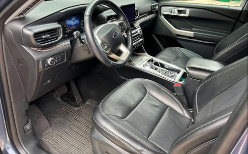 INFINITE BLUE MET TINTED CC 2021 Ford Explorer Limited