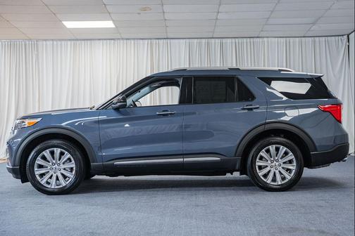 INFINITE BLUE MET TINTED CC 2021 Ford Explorer Limited