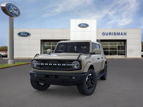 Desert Sand 2026 Ford Bronco Outer Banks