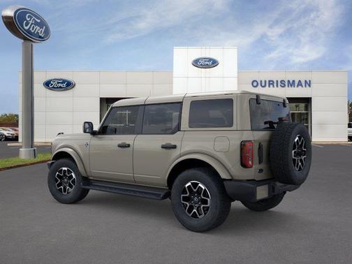 Desert Sand 2026 Ford Bronco Outer Banks