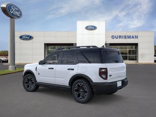 Oxford White 2026 Ford Bronco Sport Outer Banks
