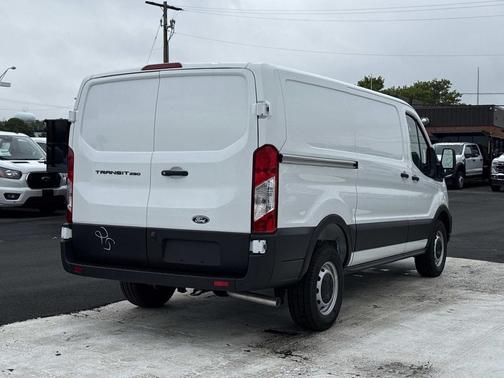 Oxford White 2026 Ford Transit-250 Base