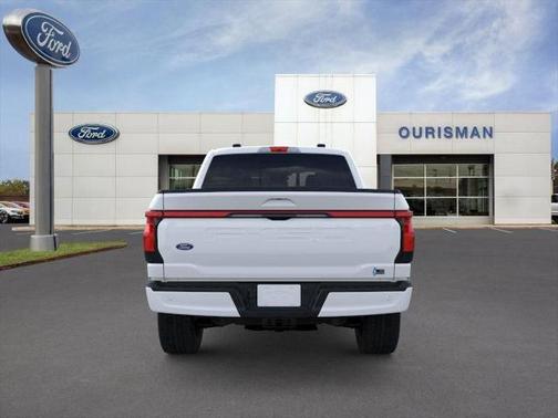 2025 Ford F-150 Lightning LARIAT