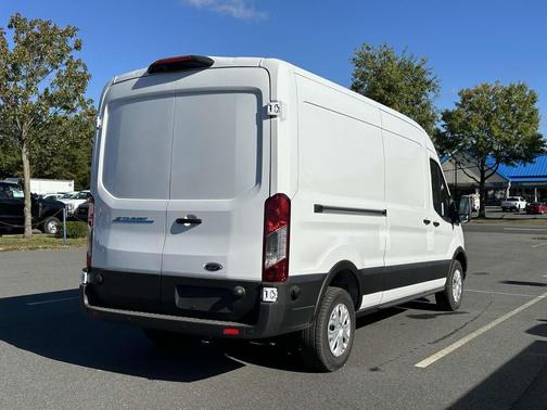 2024 Ford E-Transit T-350 Medium Roof