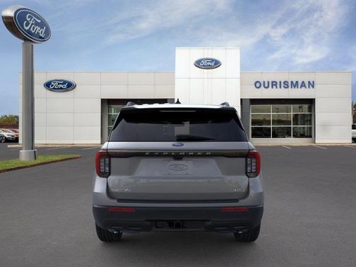 Carbonized Gray Metallic 2026 Ford Explorer Active
