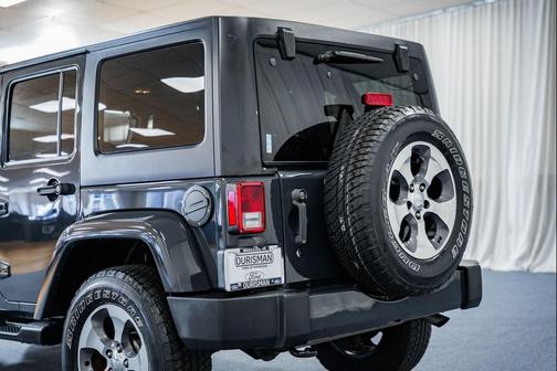2017 Jeep Wrangler Unlimited Sahara