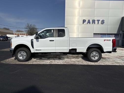 Oxford White 2026 Ford F-350 XL