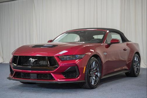 MOLTEN MAGENTA METALLIC TC 2025 Ford Mustang GT Premium