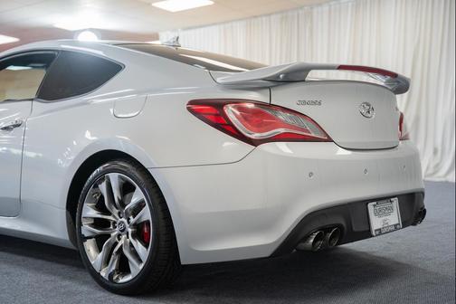 Santiago Silver 2015 Hyundai Genesis Coupe 3.8 Ultimate