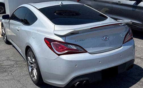 Santiago Silver 2015 Hyundai Genesis Coupe 3.8 Ultimate