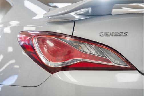 Santiago Silver 2015 Hyundai Genesis Coupe 3.8 Ultimate