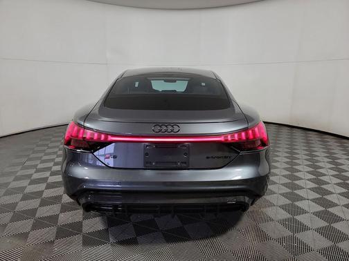 2023 Audi RS e-tron GT quattro
