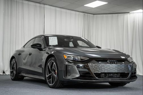 2023 Audi RS e-tron GT quattro