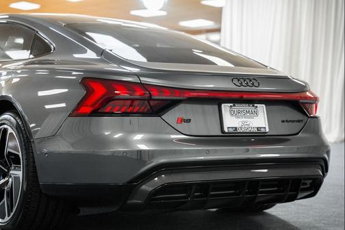 2023 Audi RS e-tron GT quattro