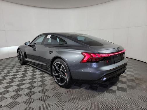 2023 Audi RS e-tron GT quattro