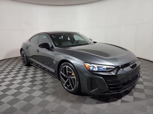 2023 Audi RS e-tron GT quattro