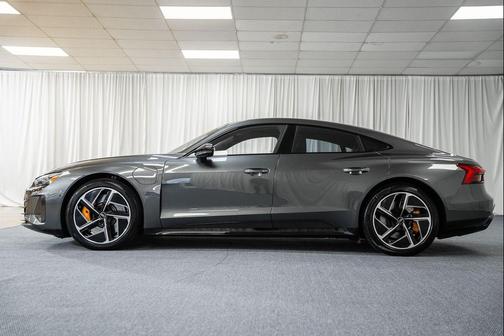 2023 Audi RS e-tron GT quattro