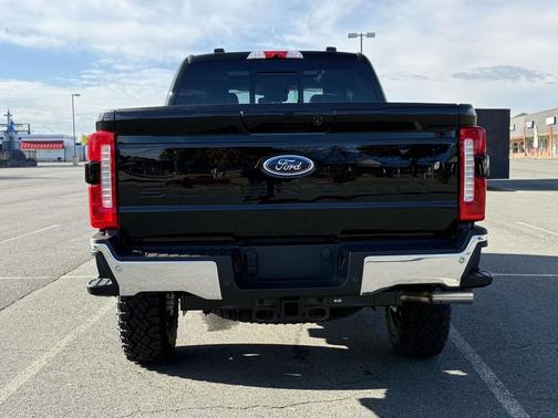 2026 Ford F-250 Lariat