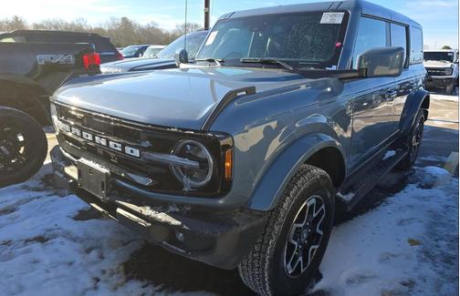 2025 Ford Bronco Outer Banks