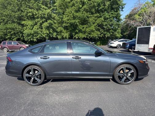 Meteorite Gray Metallic 2026 Honda Accord SE
