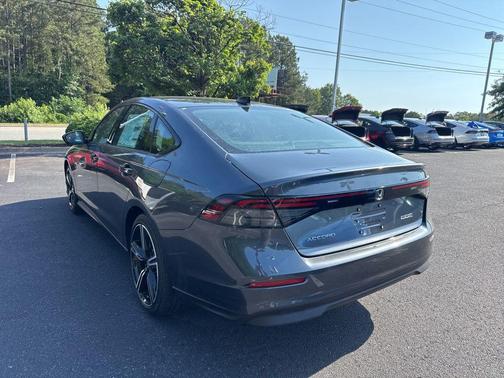 Meteorite Gray Metallic 2026 Honda Accord SE