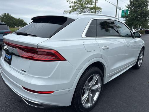 2023 Audi Q8 55 Premium Plus