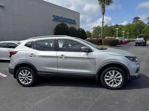 2020 Nissan Rogue Sport SV