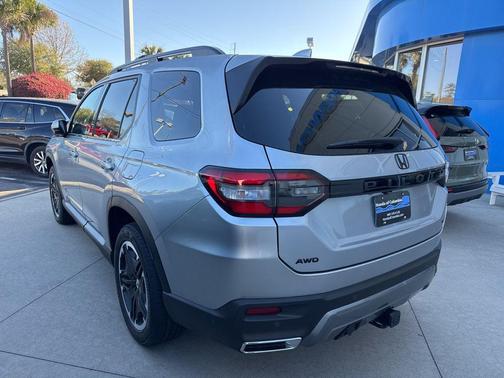 2026 Honda Pilot Touring 8-Passenger